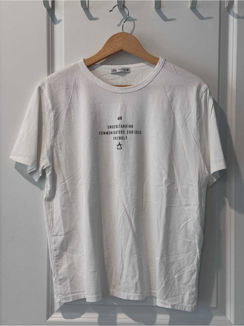 Zara Graphic Tee White Short Sleeve